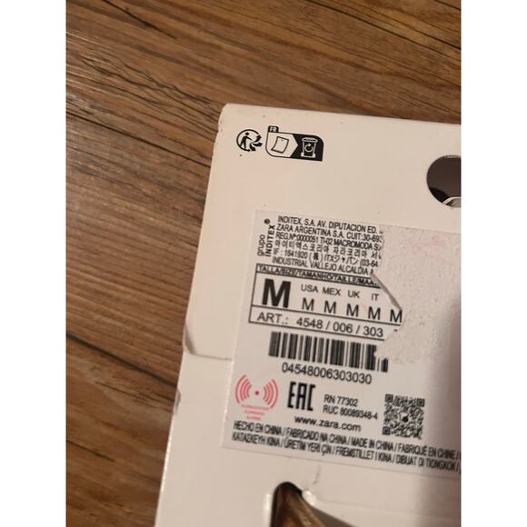 Nwt- Zara gold metal cuff bracelet - Picture 3 of 3